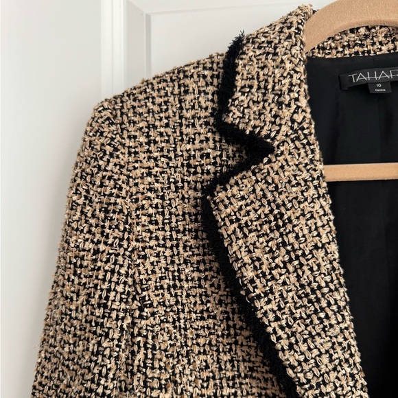 Tahari Vintage Tweed Cropped Blazer Black Tan Bouclé Trim Classic Jacket Size 10 - Picture 6 of 7